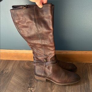NWOT Frye tall brown leather boots 5.5